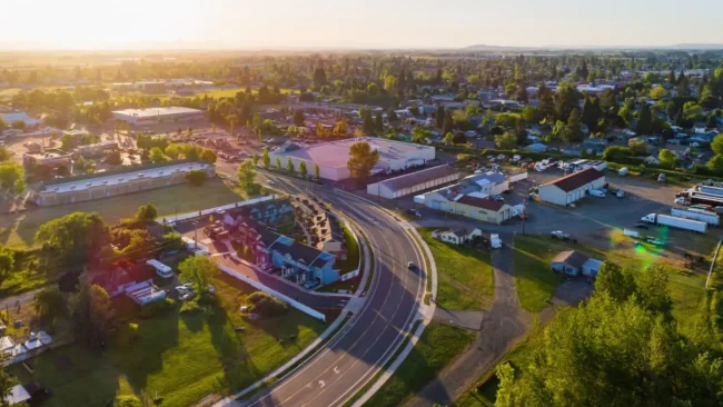 SMI Fund Management - Timbermill Self Storage - 225 E. Airport Rd Lebanon, OR 97355